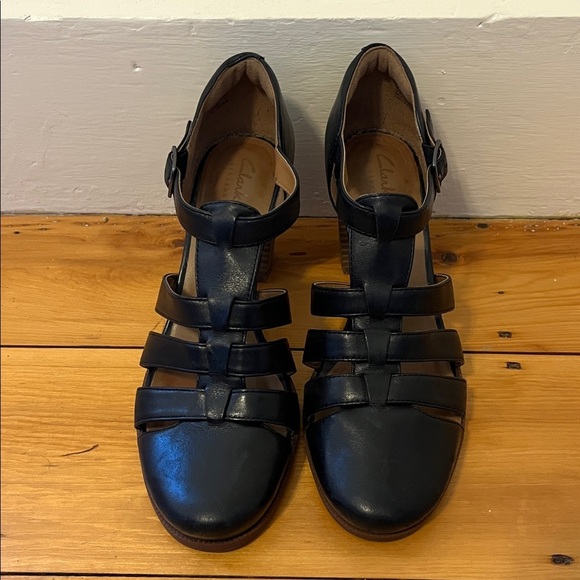 CLARKS Ciera Gull Heels Sandals Women's 7 Black Leather Gladiator 3” Block Heel - Picture 3 of 7